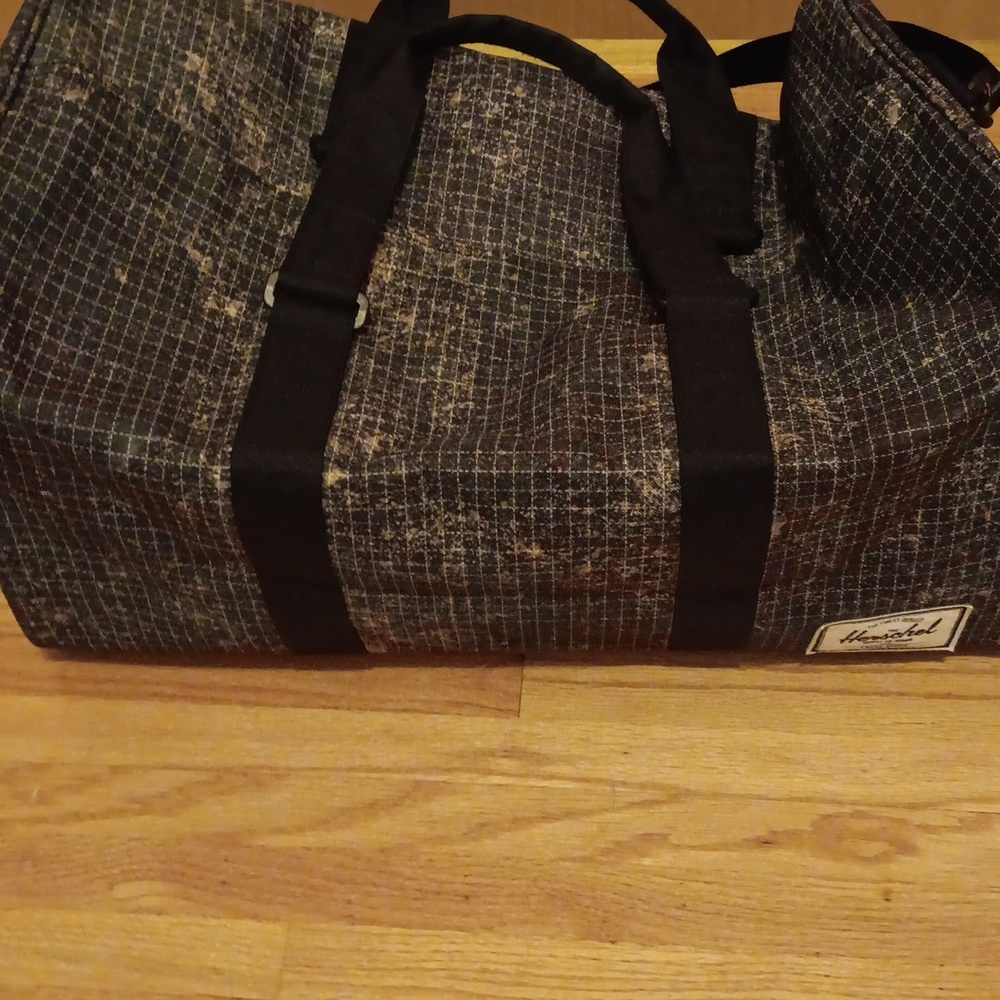 Herschel gym/travel bag with shoe compartment